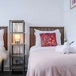 Stunning & Spacious Home By 53 Degrees Property, Sleeps 7 In The Heart Of Anfield!