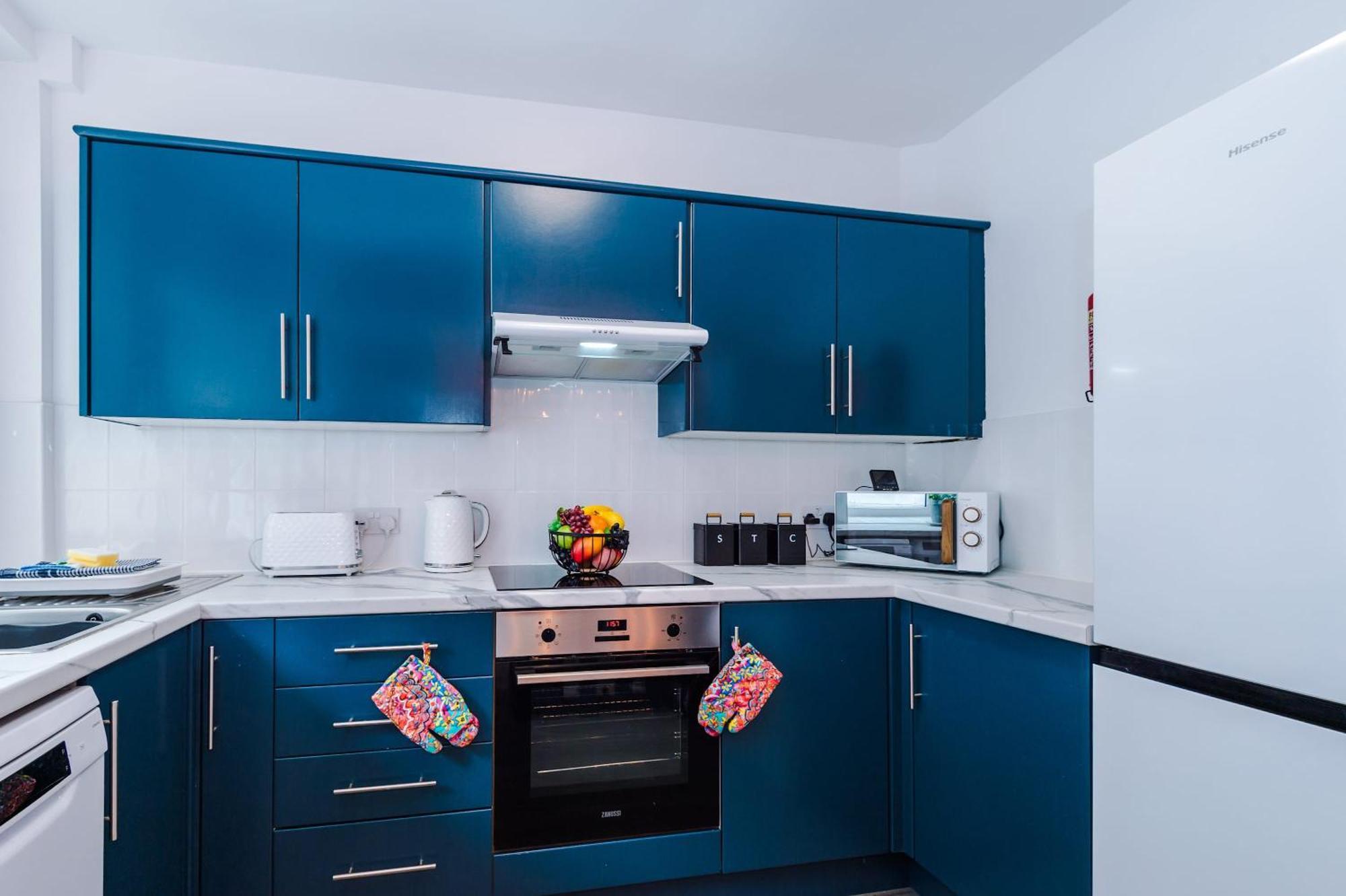 Stunning & Spacious By 53 Degrees Property, Sleeps 7 In The Heart Of Anfield! Holiday home Liverpool